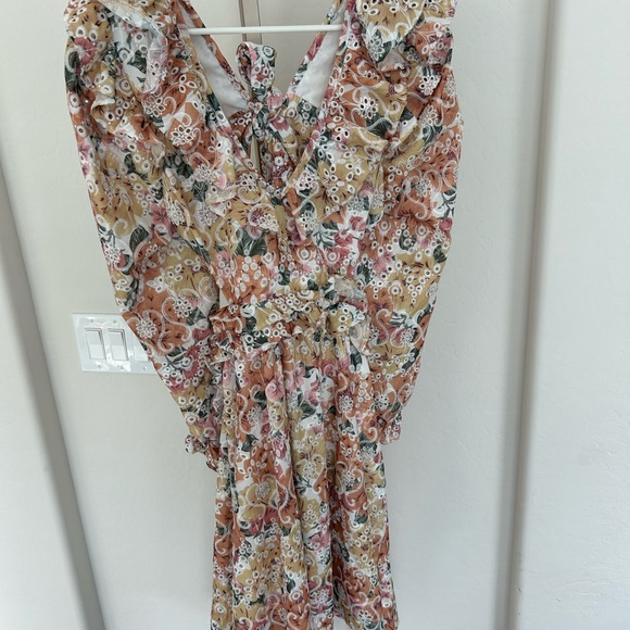 NEW EN SAISON ANTHROPOLOGIE PRESLEY RUFFLE MINI DRESS - Picture 5 of 12